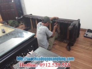 thợ mộc sửa chữa bần ghế gỗ tại nhà